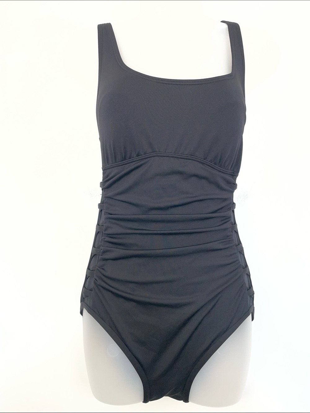 TYR Ruched Lattice Sides Adjustable Straps One-Piece Women 6 Shelf Bra Swimsuit